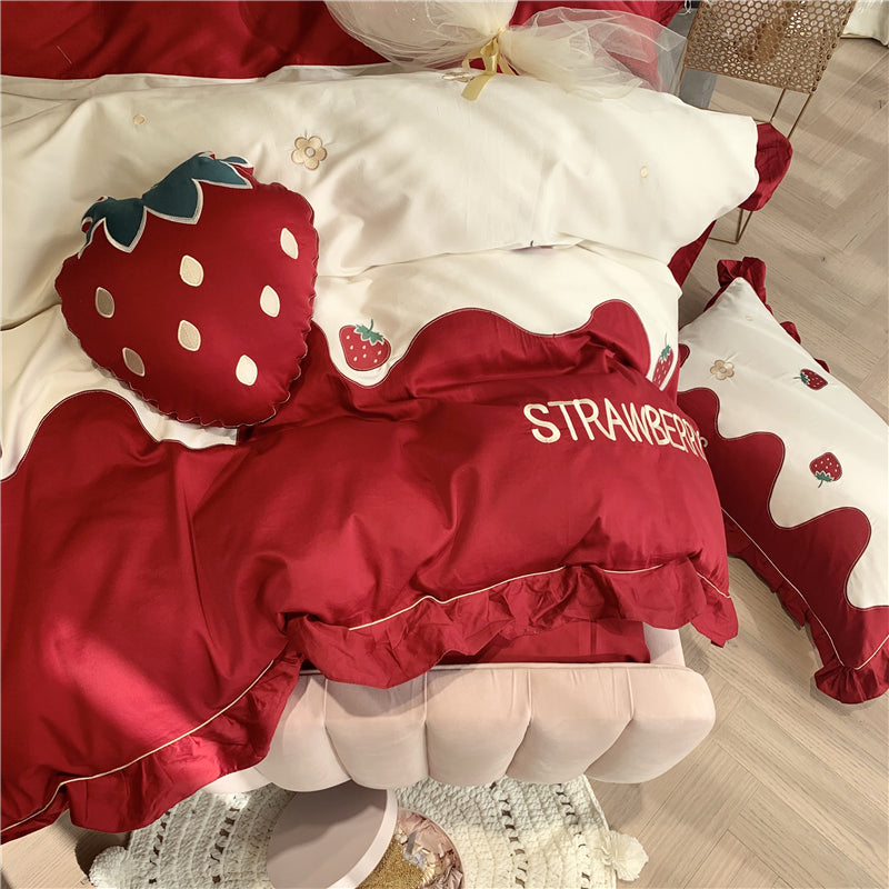 Cream Strawberry Pure Cotton Seven-Piece Ruffled Bed Set - Harmony Gallery