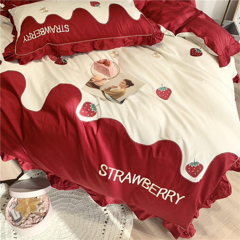 Cream Strawberry Pure Cotton Seven-Piece Ruffled Bed Set - Harmony Gallery