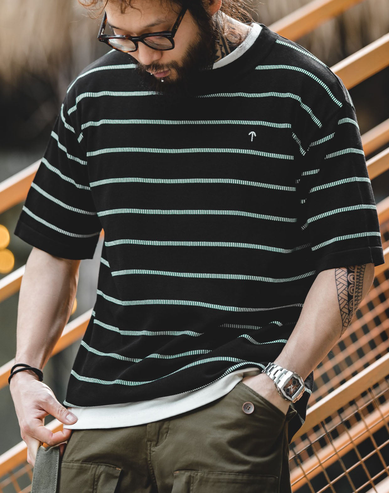 American Casual Pinstripe Black And White Men's T-Shirt - Harmony Gallery