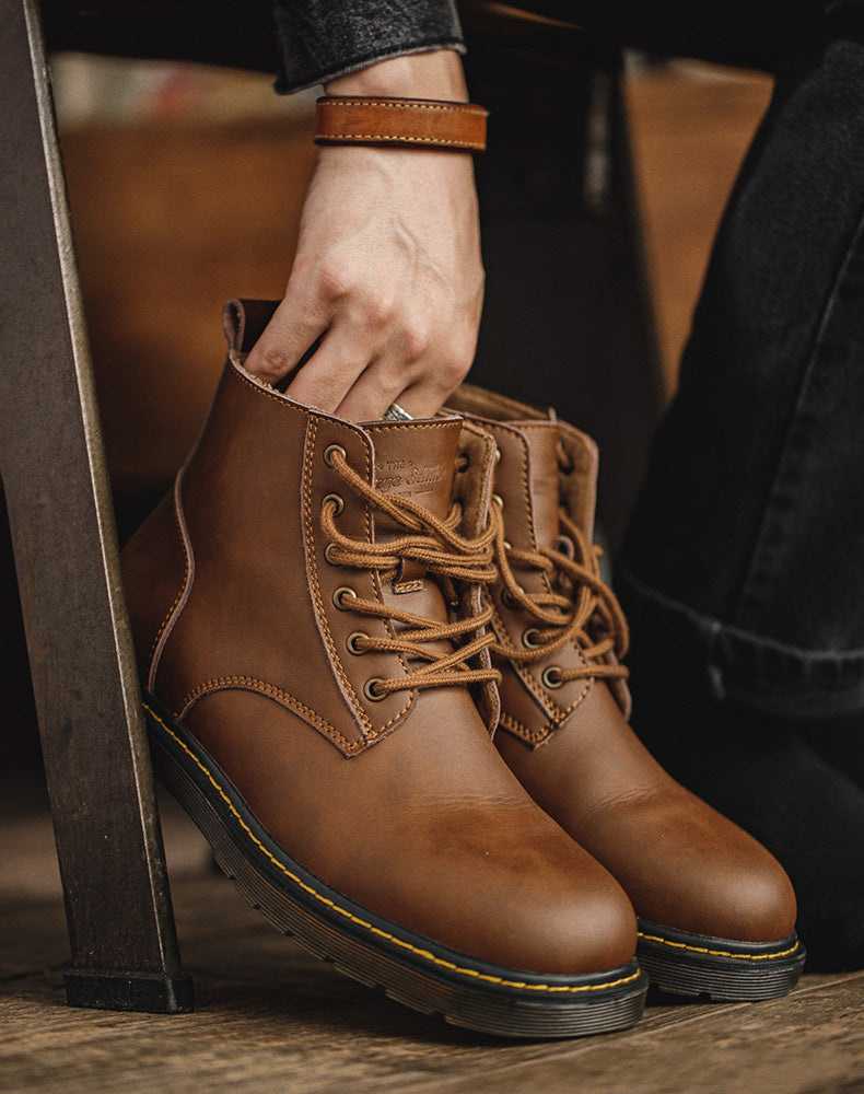 British Style Tooling Middle-Top Crazy Horse-Leather Desert Men's Boot - Harmony Gallery