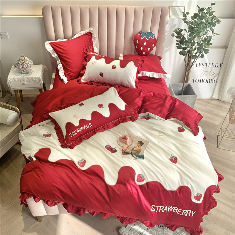 Cream Strawberry Pure Cotton Seven-Piece Ruffled Bed Set - Harmony Gallery