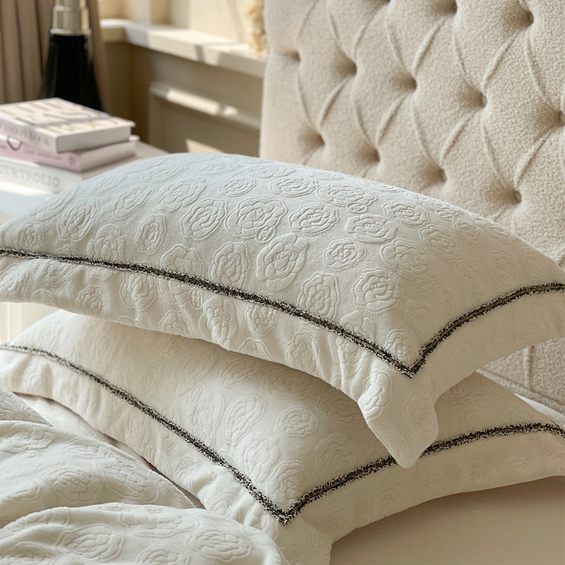 High-end Thickened Double-Sided Velvet Four-Piece Plush Bed Set - Harmony Gallery