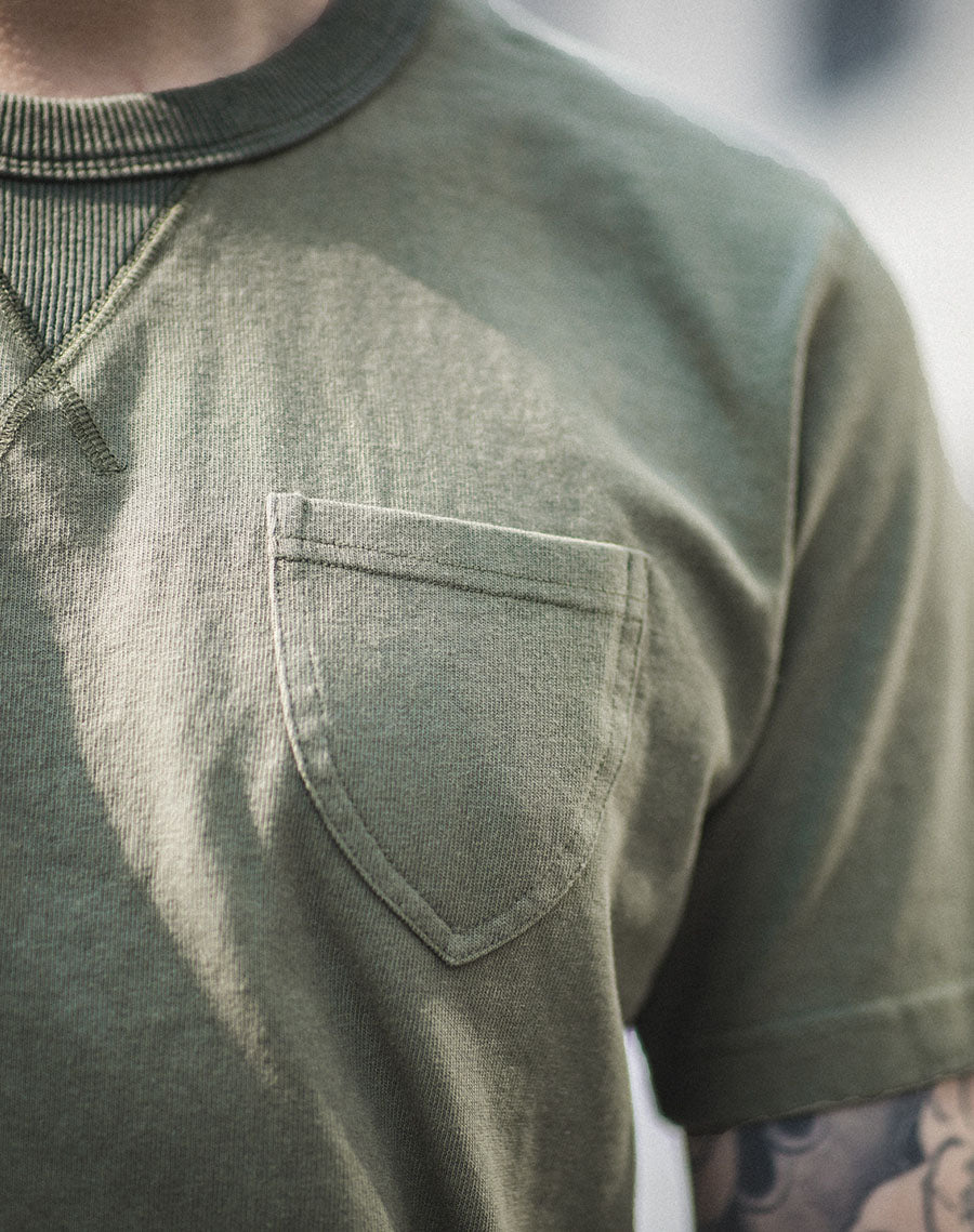 American Army Green Inverted Triangle Pocket Men's T-Shirt - Harmony Gallery